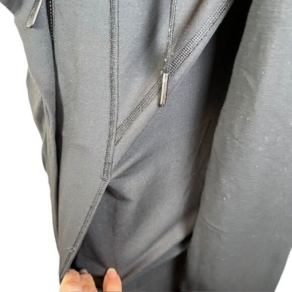 Lululemon Coast Easy Wrap Black Jacket Asymmetric Zip Front Snap Hoodie Size 8 - Picture 6 of 14